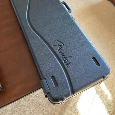 Fender Deluxe Molded P/J Bass Case image 1