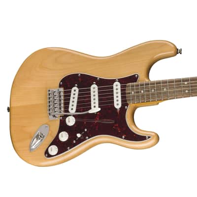 Squier Classic Vibe '70s Stratocaster, Indian Laurel Fingerboard, Natural - 0374020521 Bundle w/ 12-Pack Guitar Pick and Liquid Audio Polishing Cloth image 5