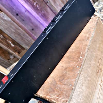 Pyle PDBC50 19" Rackmount Power Supply image 12
