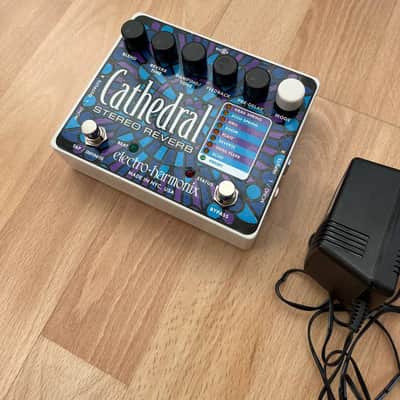 Electro-Harmonix Cathedral Stereo Reverb | Reverb Canada