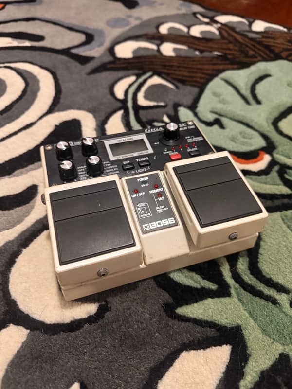 Boss DD-20 Giga Delay