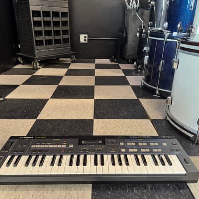 Casio CZ-101 Synthesizer 1980s image 4