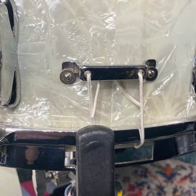 Slingerland - 1960s 5x14" White Marine Snare Drum. #140 , 8-Lug 3-Ply image 11