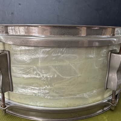 Ludwig No. 490 Pioneer 6.5x14" 6-Lug Snare Drum with Keystone Badge 1960 - 1963 - White Marine Pearl image 3