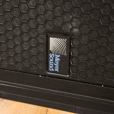 Meyer Sound M1D Ultra-Compact Curvilinear Array Loudspeaker CG013CE image 4