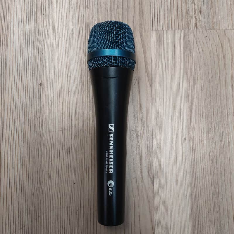 SENNHEISER e935 Dynamic Cardioid Microphone (USED)