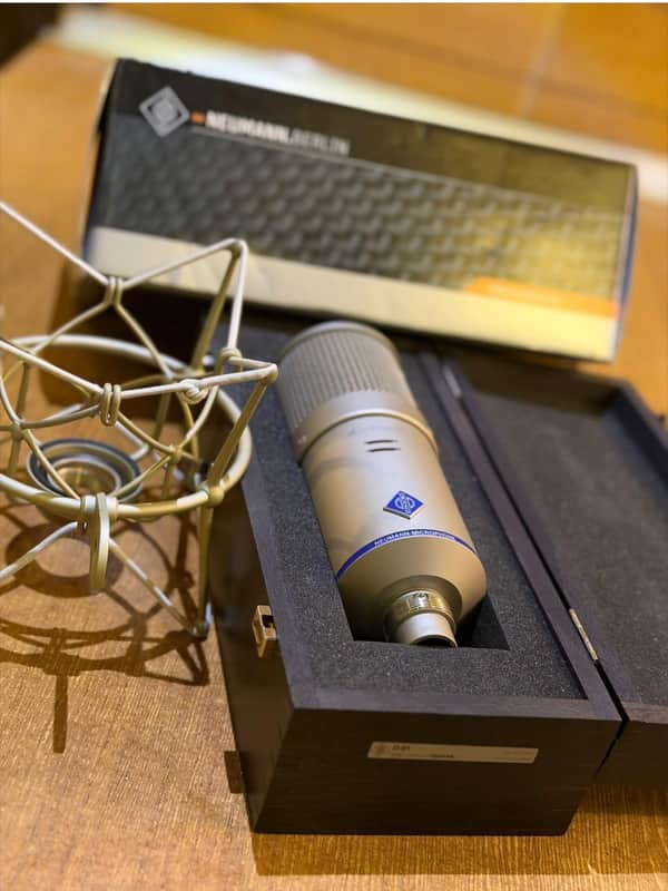 Neumann Solution-D D-01 Digital Microphone + Shock Mount + RME DMC-842 AES42 Interface (8-Channel) image 1