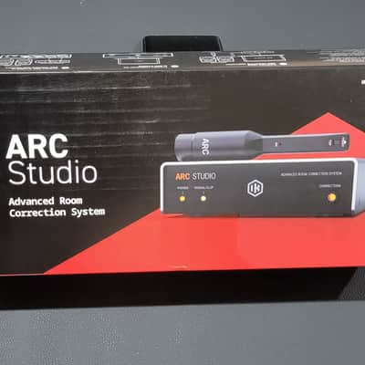 IK Multimedia ARC Studio Advanced Room Correction System (With under desk mount)2025 image 1
