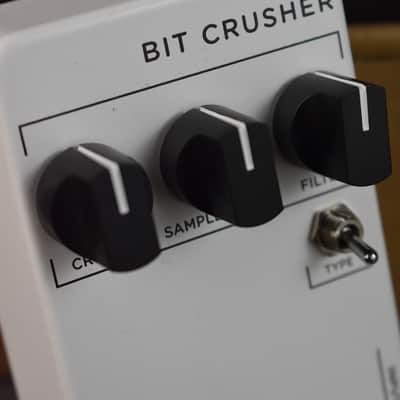JHS 3 Series Bit Crusher image 4