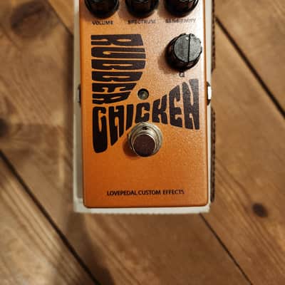 Lovepedal Rubber Chicken V2 2015 - 2021 - Orange image 1