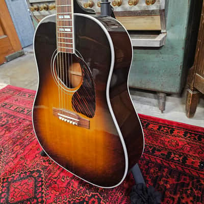 1996 Gibson Southern Jumbo Sunburst 1 of 3 made in 1996 image 3