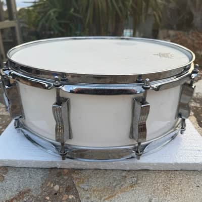 RARE Ludwig 10 LUG Vistalite Snare Drum White Opaque Acrylic 5x14 image 9