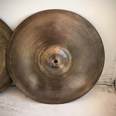 Paiste 14" 404 Medium Hi-Hat Cymbals (Pair) image 2
