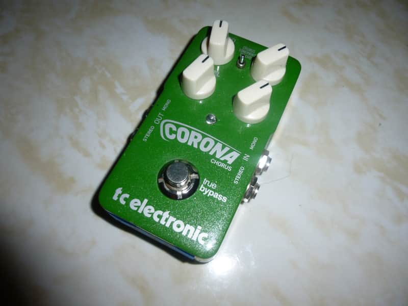 TC Electronic Corona Chorus 2011 - Present - Green image 1