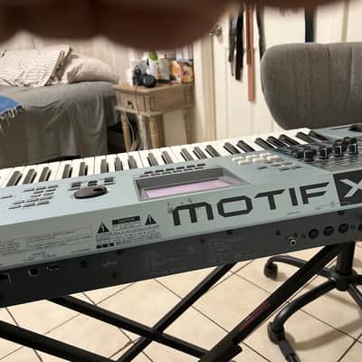 Yamaha Motif xs6 2010 image 2