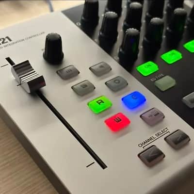 Steinberg CC121 Advanced Integration Controller 2010s - Silver/Black image 3