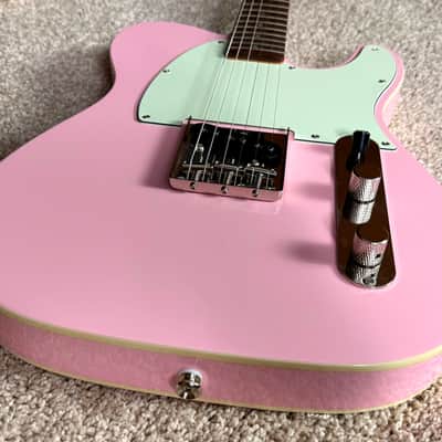 Squier FSR Classic Vibe 60's Custom Esquire 2025 Model in Shell Pink image 6