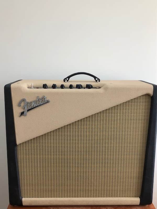 Fender Two Tone Amp Custom Shop 15-Watt 1x12" / 1x10" Guitar Combo 2001 - 2003 - Blonde / Black image 1