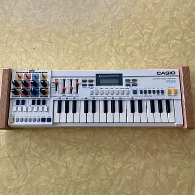 1987 Casio PT-30 31-Key S-CAT CIRCUIT BENT Mini Synth - White image 2