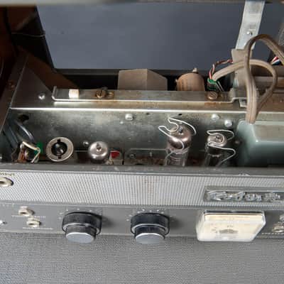 Roberts 990 (Akai) 1960's tube mic pre-amp image 2