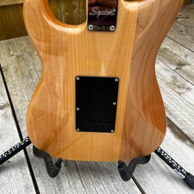 Squier Classic Vibe '70s Stratocaster with Laurel Fretboard Natural image 7