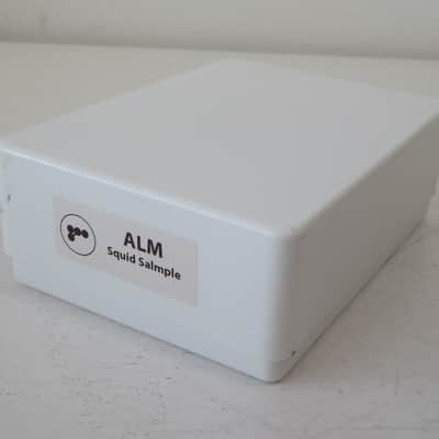 ALM Busy Circuits Squid Salmple Eurorack Module 8 Track Sampler – Boxed image 5