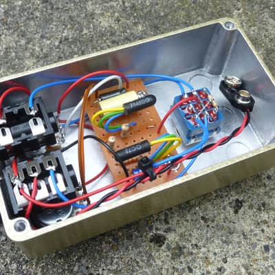 Super Electric Mk1.5 (OC75) - Fuzz Pedal Tone Bender image 3