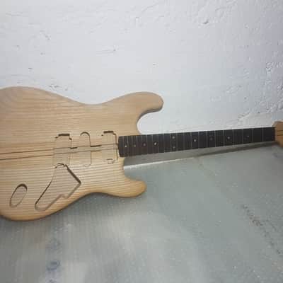 80's NECK THROUGH SWAMP ASH BODY DESIGN STR*T - made in GERMANY image 1