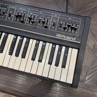 Vintage 1980 Roland Synthesizer 09 sh-09 analog monophonic synth keyboard image 4