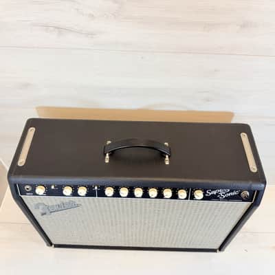 Fender Super-Sonic 22 22-Watt 1x12 Tube Guitar Combo Amplifier Black w/ Cover 2014 image 5