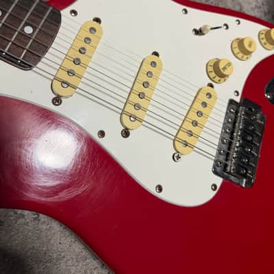 Squier Standard Stratocaster with Maple Fretboard 1996 - 2000 - Torino Red image 12