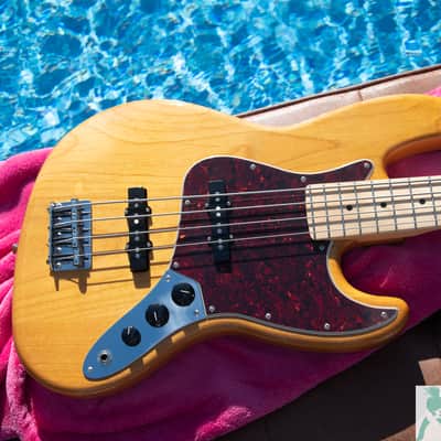 2022 Limited Edition Fender Made in Japan Hybrid II Jazz Bass with Premium Ash Body & Maple Fretboard - MINT w Pro Set Up! (Perfect Frets, Action & Intonation) image 8