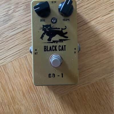 Black Cat OD-1 Freddie Fuzz - Gold image 1