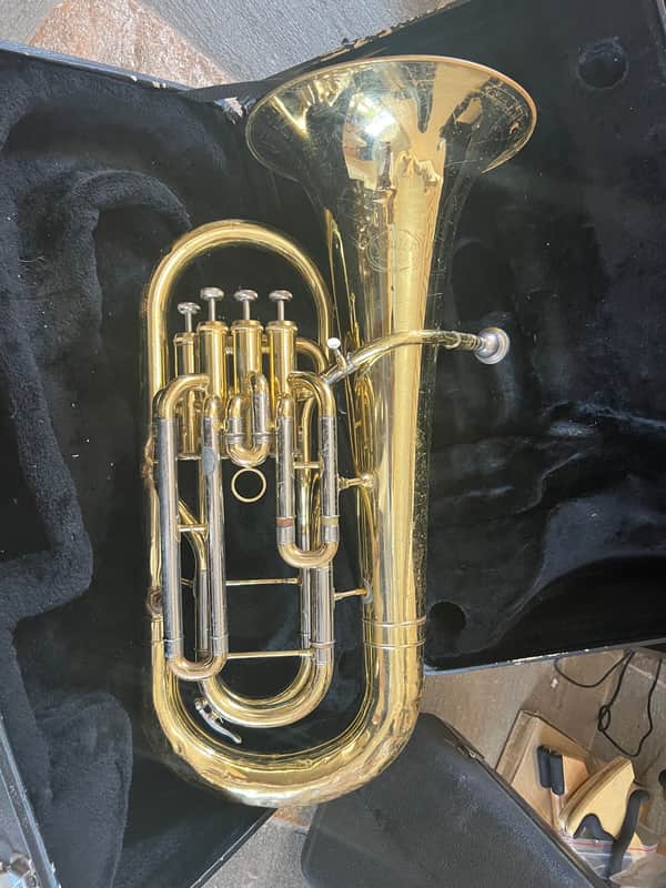 Jupiter JEP470 Euphonium, 4  piston,  Gold with case and  mouthpiece image 1