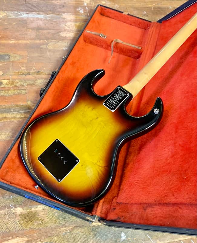 Burns Baldwin Baby Bison Bass guitar c 1965 Sunburst original