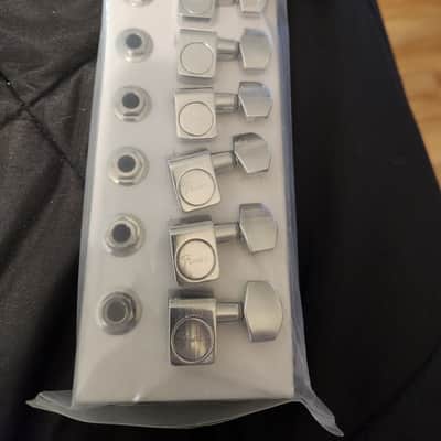 Fender 099-0820-100 American Standard Stratocaster/Telecaster Tuning Heads (6) 2010s - Chrome image 1