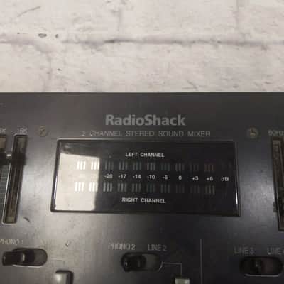 Radio Shack 32-3012 3 Channel Stereo DJ Mixer image 2