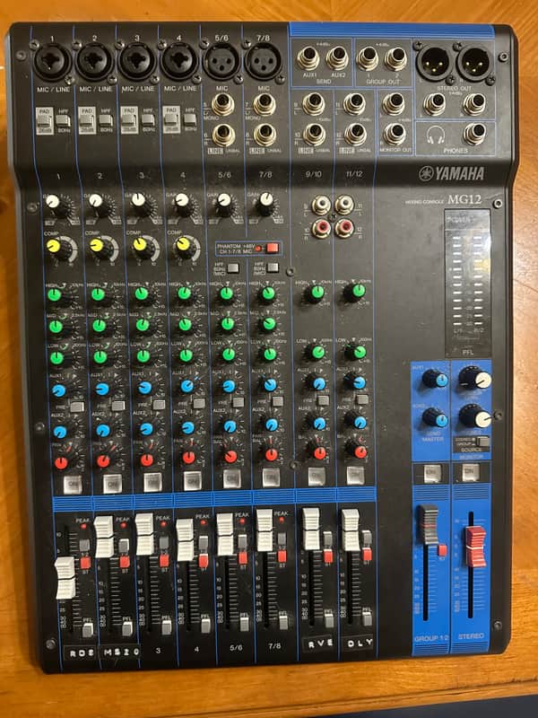 Yamaha MG12 12 Channel Analog Mixer
