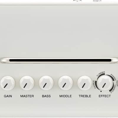 Yamaha THR30II WL Wireless Electric Guitar Combo Amplifier, 30W, White image 3