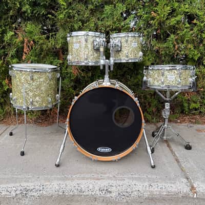 Yamaha Maple Custom Definitive 20 14 12 10 + 14x6 Snare Drum Set in Mint Candy finish + Bonus 13" Tom Japan image 2