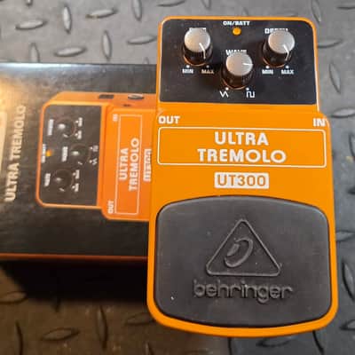 Immagine Behringer UT300 Ultra Tremolo Pedal 2010s - Standard - 1