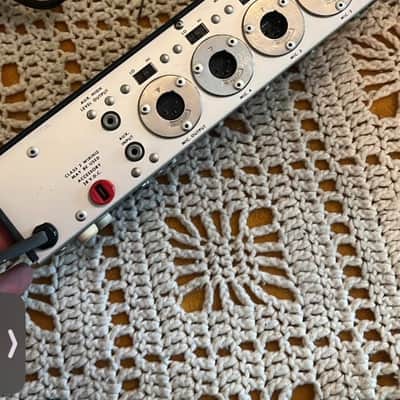 Shure M68 microphone mixer image 2