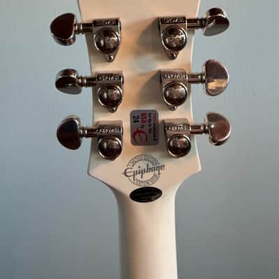2009 Epiphone Les Paul Studio in Alpine White *Comes with Hard Case* image 15