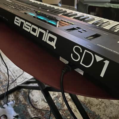 Ensoniq SD1 - 32 Voice 1992