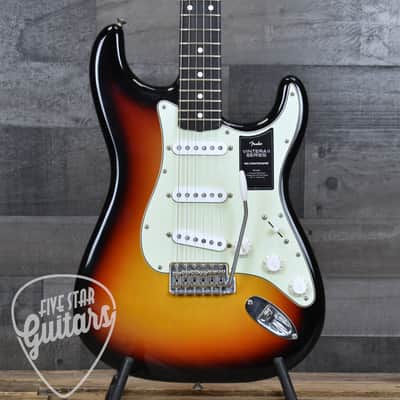 Fender Dealer Exclusive Vintera  Road Worn  '60s Stratocaster  3-Color Sunburst with Hardshell Case image 16