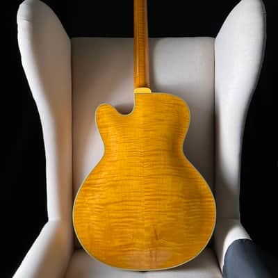 Yukinobu Chai Archtop 15.5" Hand Carved Acoustic image 2