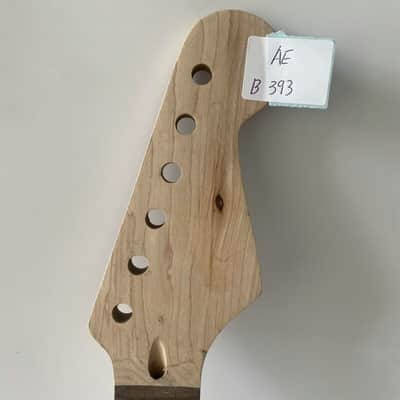 Maple Wood Strat Style Guitar Maple Neck, Rosewood Fingerboard 22 Frets Fretboard image 2