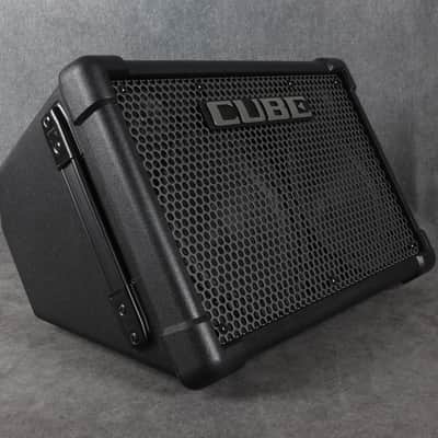 Roland Cube Street EX Combo Amp - 2nd Hand image 3