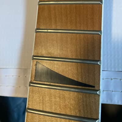 2020 Jackson JS24 DKAM JS Series Caramelized Maple Bound Guitar Neck 24 Fret Sharkfin Inlay image 17