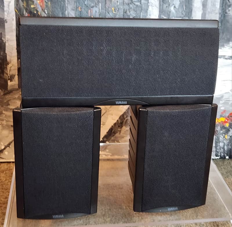 Yamaha Yamaha NS-AC 327 center channel 2-NS-A327 satellites 2006 - Black image 1